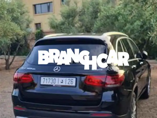 مرسيدس GLC 300 DE هايبرد 2022: الفخامة الذكية بلا ضريبة! (توفير استثنائي وتقنيات رائدة)