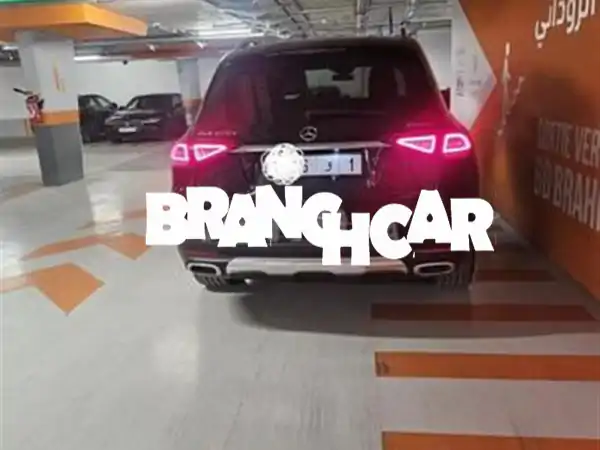 امتلك الفخامة: مرسيدس GLE 300 أفانتجارد ديزل 2022 | 75 ألف كم...