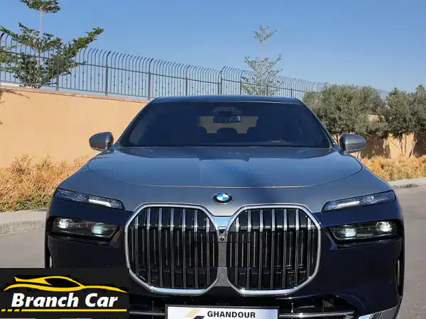 BMW 740  2024  TwoTone  استلام فوري