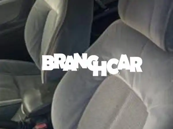 سيارة بيجو للبيع