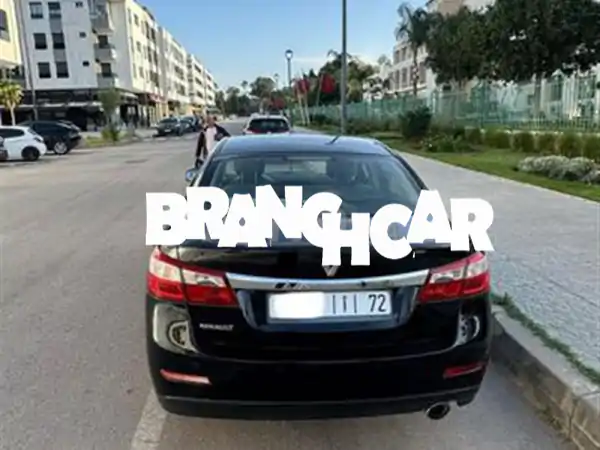 رينو لاتيتيود 2013/2014 للبيع: 8 أحصنة، مانيوال، فخامة أوروبية بسعر 100,000!