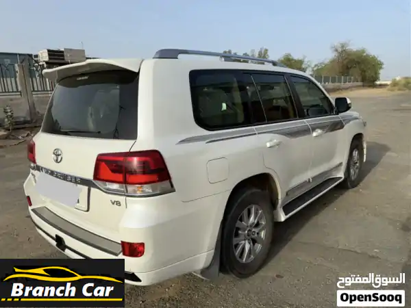 فرصة العمر! تويوتا لاندكروزر GXR 2016 بريمي 8 سلندر فل كامل | صبيا | بحالة ممتازة وجاهزة للاستخدام