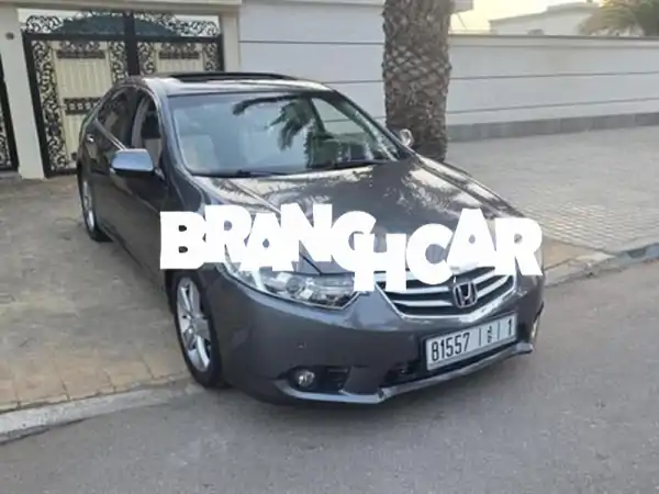 هوندا أكورد بلاتينيوم 2013 | شبه جديدة 93 ألف كم فقط...