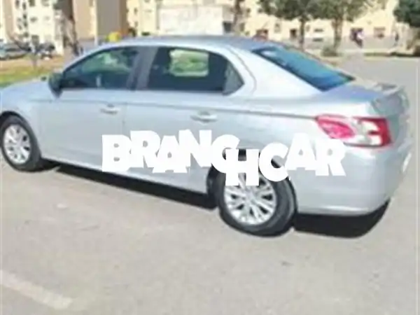 سيارة بيجو 301