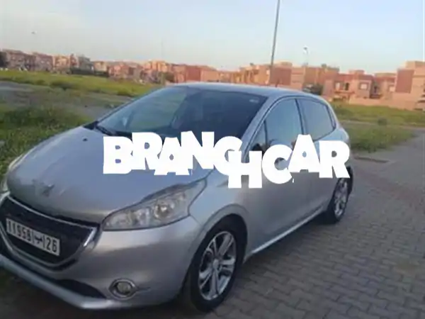 فرصة لا تعوّض! بيجو 208 ديزل 2014 مانيوال بمراكش -...