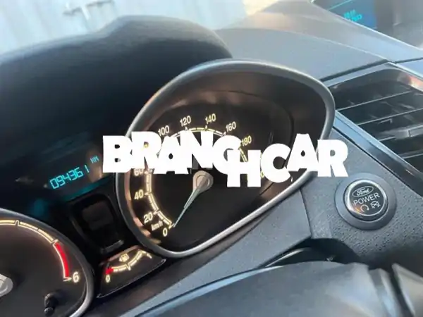 فورد تيتانيوم (كاملة الخيارات) عدد كيلومترات قليل...