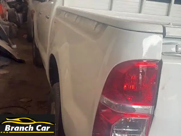 ملك الطرق الوعرة: تويوتا هايلكس 2014 ديزل 4x4 يدوي | ملكية جاهزة، حالة ممتازة