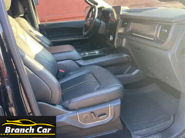 2022 فورد إكسبدشن بلاتينيوم