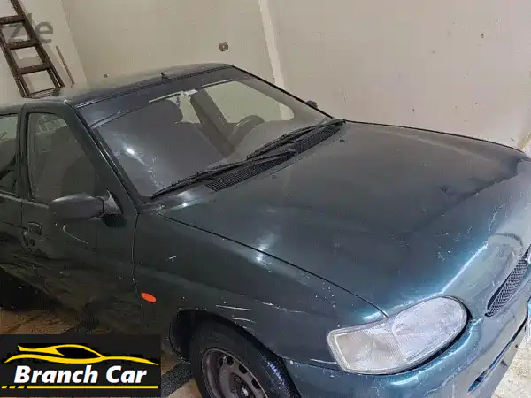 فورد اسكورت