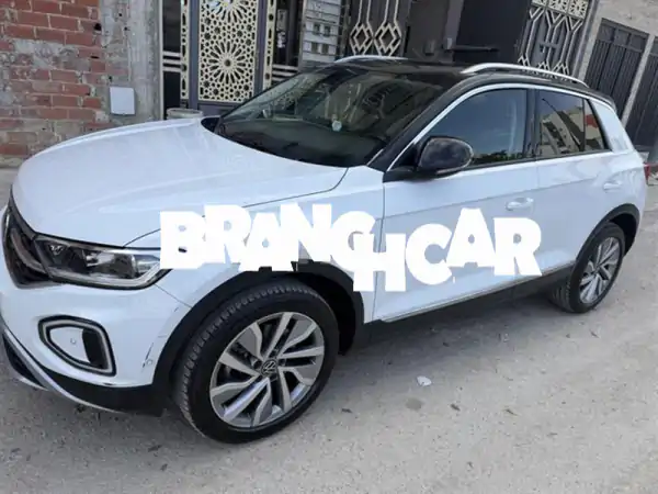 سيارة جديدة