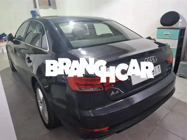 أودي A4، حزمة بريميوم أوتوماتيكية