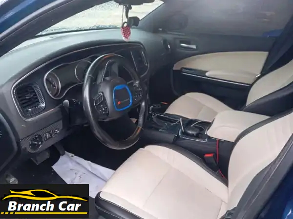 دودج تشارجر 2015 للبيع: قوة، أناقة، وحالة...