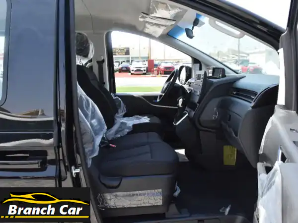 هيونداي ستاريا 2024 V6 3.5L: رحابة 10 مقاعد وفخامة بسعر 114,000 درهم! (0 كم)