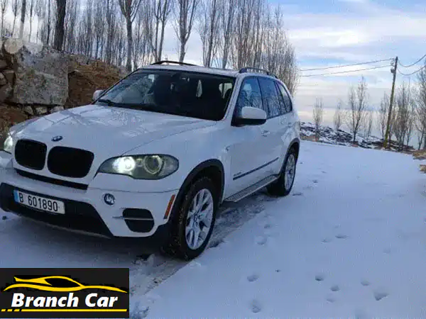 BMW X5 2011 بحالة الوكالة: رفاهية الأداء والأمان...