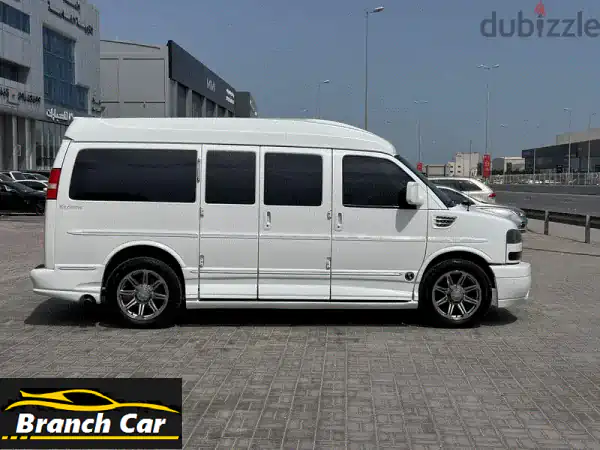 GMC Savana 2014 White