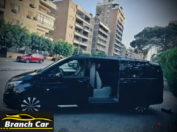 مرسيدس بنز فيانو 2022