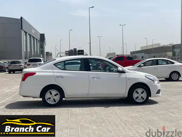 نيسان صني 2022 بيضاء: سيارتك الاقتصادية الموثوقة بالبحرين! تأمين طويل وسعر قابل للتفاوض.
