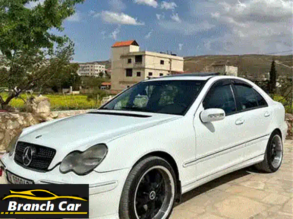 MercedesBenz 1901987