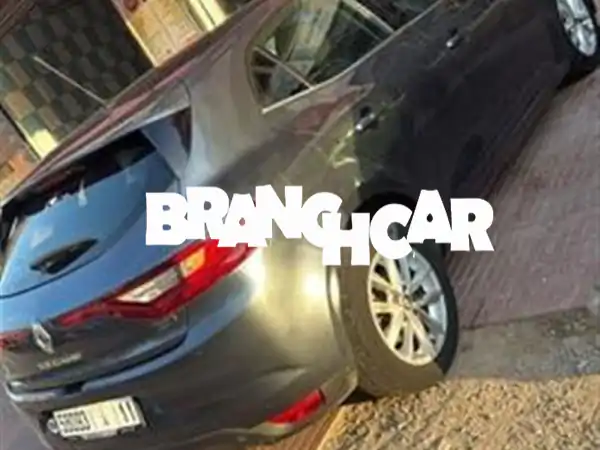 ميجان 4 يد حرة