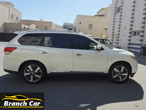نيسان باثفايندر 2014 SV: امتلك رفاهية الـ SUV بحالة الوكالة | فل أوبشن، نظافة فائقة (الكويت)