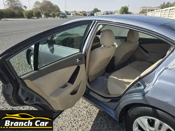 نيسان ألتيما 2011 أوتوماتيك: جاهزة للانطلاق! تكييف، إطارات جديدة، صوت BOSS.