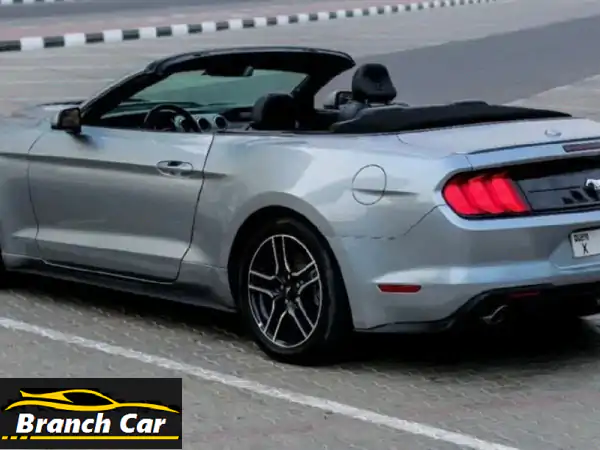 للبيع ford mustang ecoboost 2021 موستنج 2021 ecoboost لون فضي مميز مع سقف أسود رياضي وارد أمريكا  .