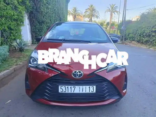 تويوتا ياريس بنزين يدوية