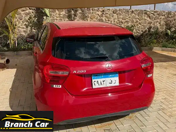 مرسيدس A200 2015 فابريكة بالكامل - بحالة الوكالة (بدون بوية)