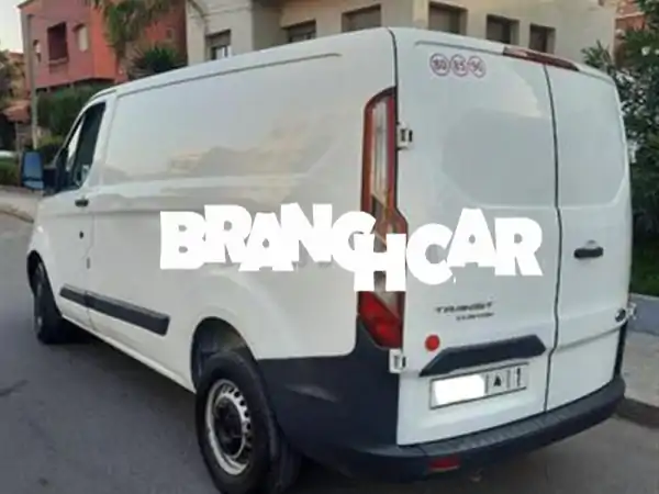 فورد ترانزيت كاستم 2015 بحالة جيدة جداً