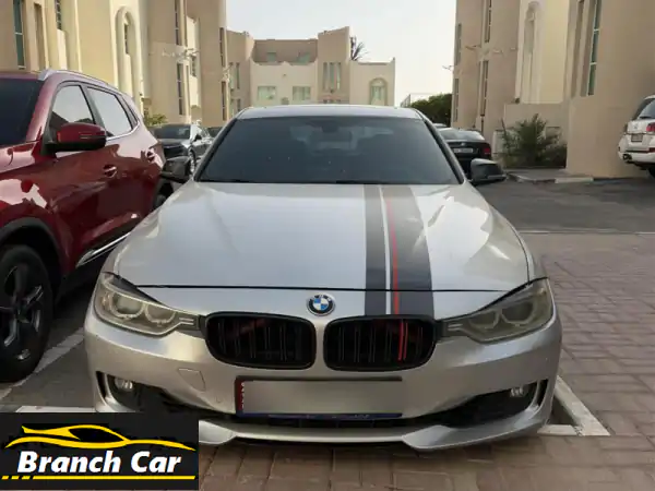 BMW 320i 2014 للبيع في الدوحة | امتلك الفخامة والأداء (F30) بسعر 27,000 ريال! جاهزة للانطلاق.