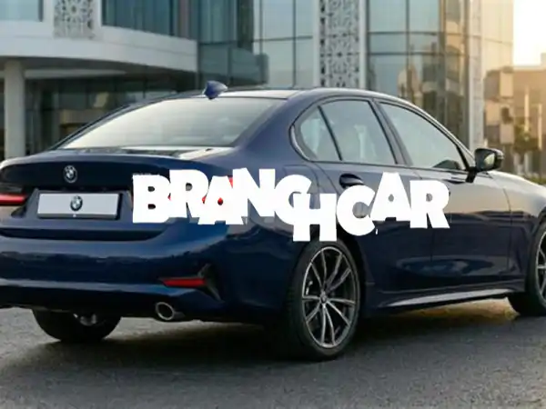 فرصة استثنائية: BMW الفئة الثالثة G20 318d (2020) | فئة Lounge | كيلومترات منخفضة جداً
