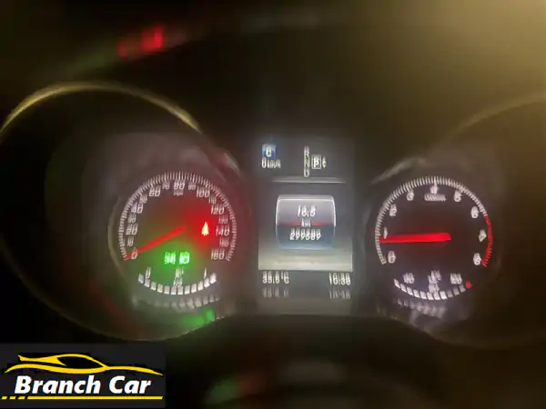مرسيدس C300 L 2015 للبيع | سلفر أنيق، نظافة وارد مسقط (فرصة استثنائية)