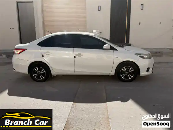 Toyota Yaris GLi 1.3 L 2017