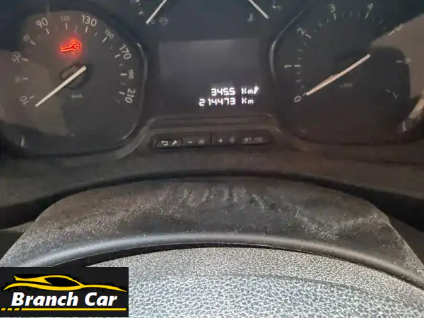 سيارة بيجو إكسبيرت فان موديل 2018 بحالة ممتازة.