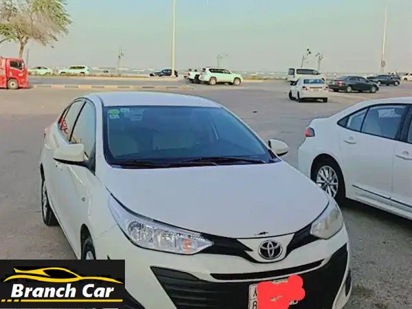 ياريس 2019 للبيع. ماكينة وكالة. جير وكالة. مكيف...