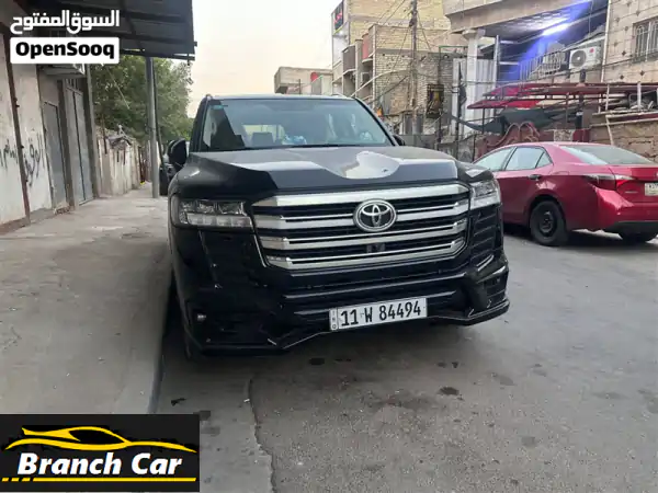 امتلك الفخامة والاعتمادية: تويوتا لاندكروزر 2024...
