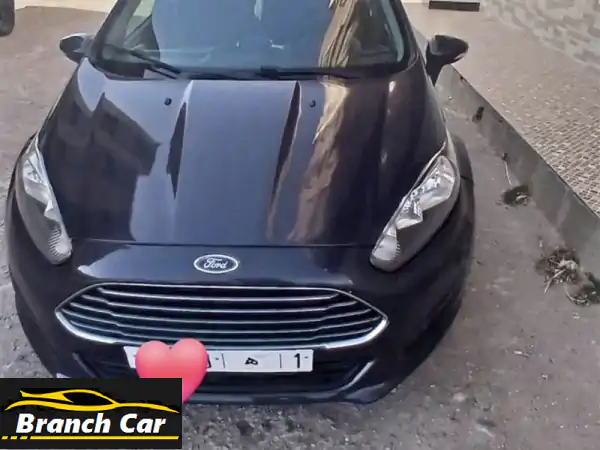 فورد فيستا 2015 للبيع في الناظور - 187 ألف كم بحالة...