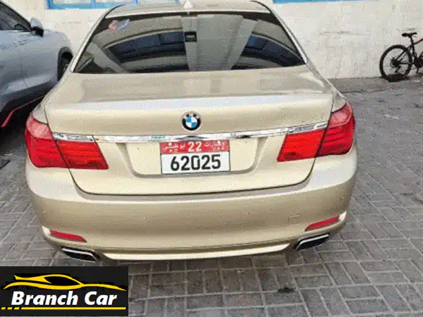 فرصة ذهبية في أبوظبي: بي إم دبليو 740 Li 2010 خليجي...