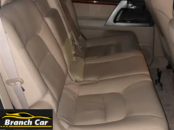 للبيع: تويوتا لاندكروزر VX 2013 V8 5.7L - مواصفات خليجية - بحالة ممتازة في دبي