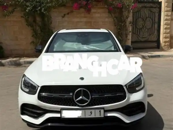 فرصة ذهبية: مرسيدس GLC 300 d موديل 2021 بحالة الوكالة -...
