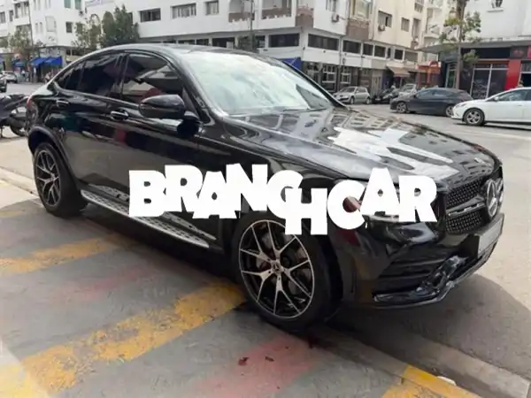 مرسيدس بنز GLC 300d هايبرد 2022 أوتوماتيك: فخامة...