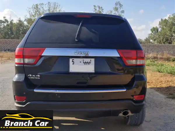 امتلك القوة والفخامة: جيب جراند شيروكي Limited 2012 Hemi 5.7 V8 للبيع في طرابلس