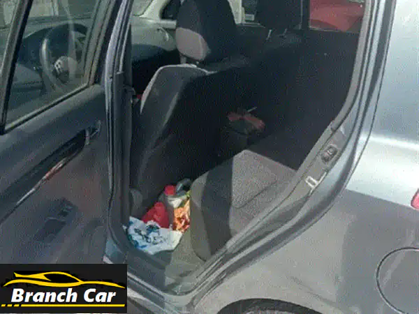 سوزوكي سويفت للبيع في عجمان: اقتصادية جداً، نظيفة، بدون حوادث - 6500 درهم كاش