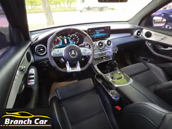 استكشف القوة والفخامة: مرسيدس AMG GLC 43 موديل 2022 للبيع في مسقط - وارد أمريكي 385 حصان Biturbo