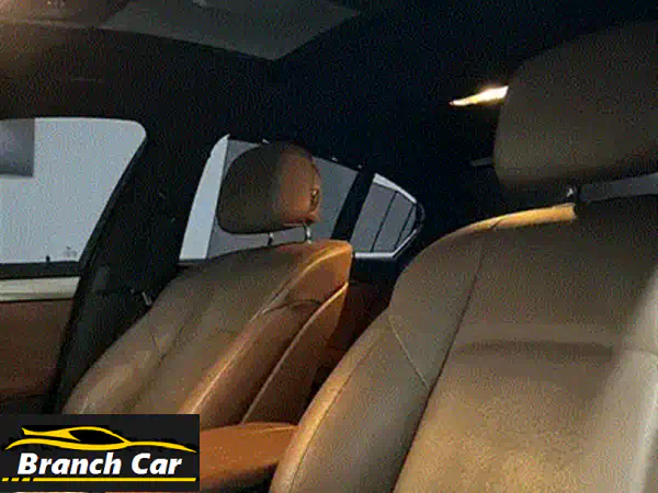 امتلك الفخامة الآن: BMW 530i موديل 2012 وارد عُمان – بسعر 3,900 ر.ع وقسط 41 ر.ع! تمويل ميسر وعروض حصرية.