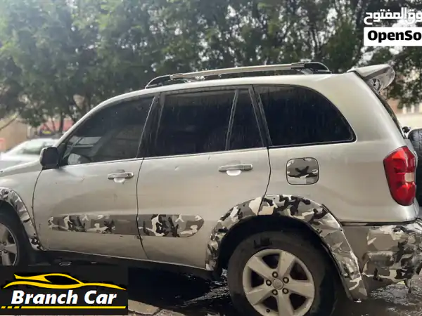 راف فور 2005 للبيع في صنعاء – تويوتا RAV4 بـ 4000$ قابل للتفاوض! سيارة المغامرات الموثوقة