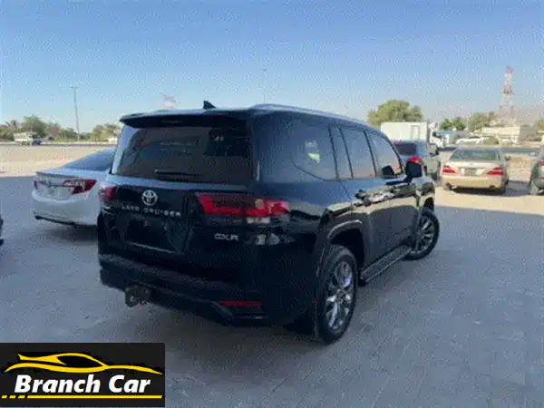 لاندكروزر GXR 2022 خليجي: فل أوبشن، مالك أول، تحت...
