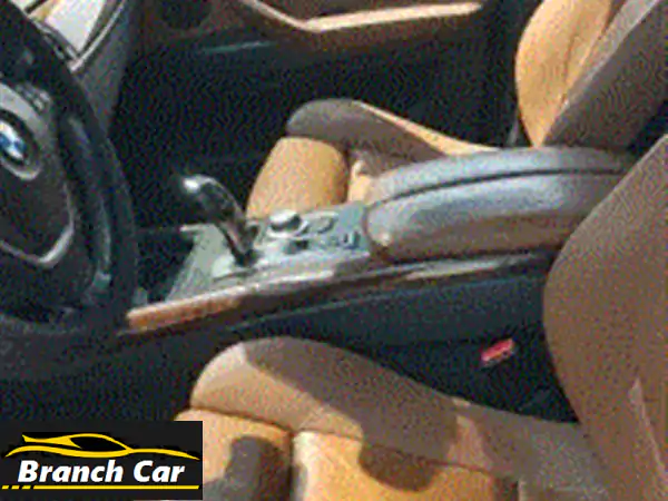 بي إم دبليو x52009، محرك 8 سلندر 4.8، جير 6 سرعات، دبل مستمر. الممشى 287 ألف كيلومتر. حالة السيارة .