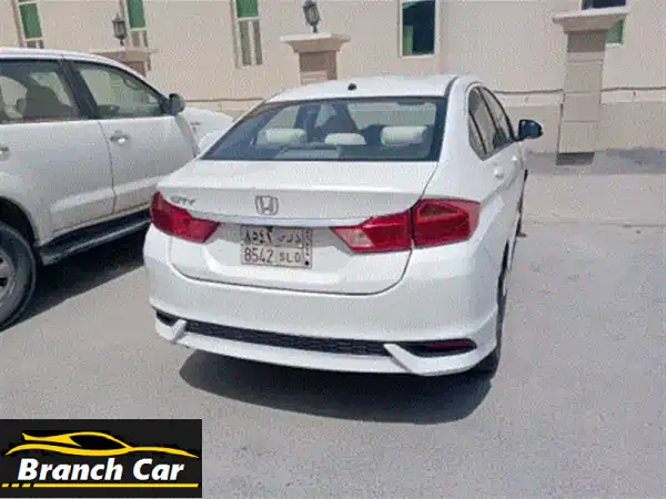 سيارة هوندا سيتي 2020 بحالة جيدة وماكينة ممتازة. توجد خدوش في الصدام الأمامي. السيارة بدون أعطال ...