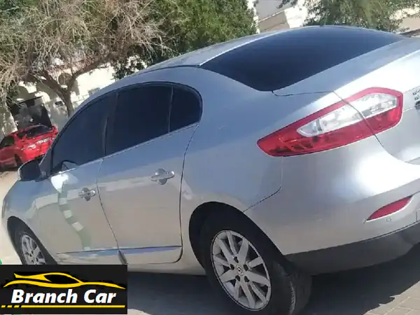 سيارة رينو فلونس موديل 2012 لون سيلفر خالية من...